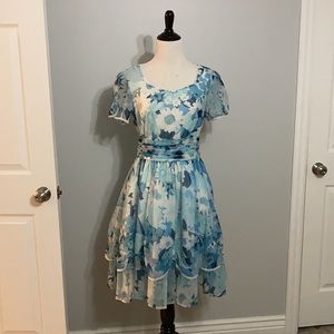 Vintage Blue Square Dance Floral Dress with Matching Ruched Belt Size Medium